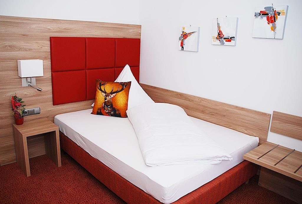 Hotel Isartaler Hof Wolfratshausen Quarto foto